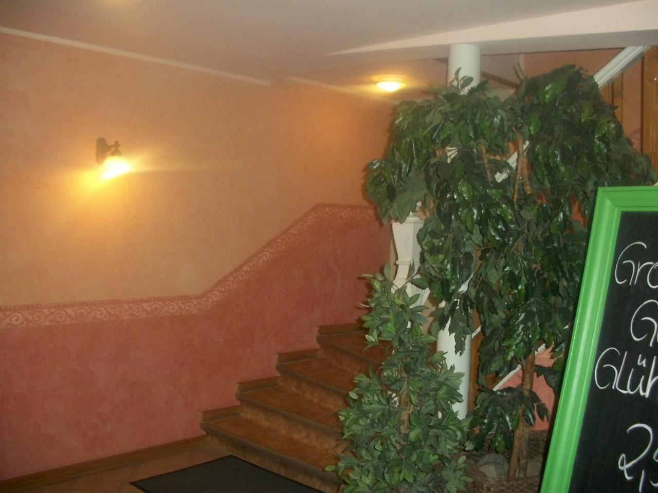 Hotel Buetzower Hof Exterior foto