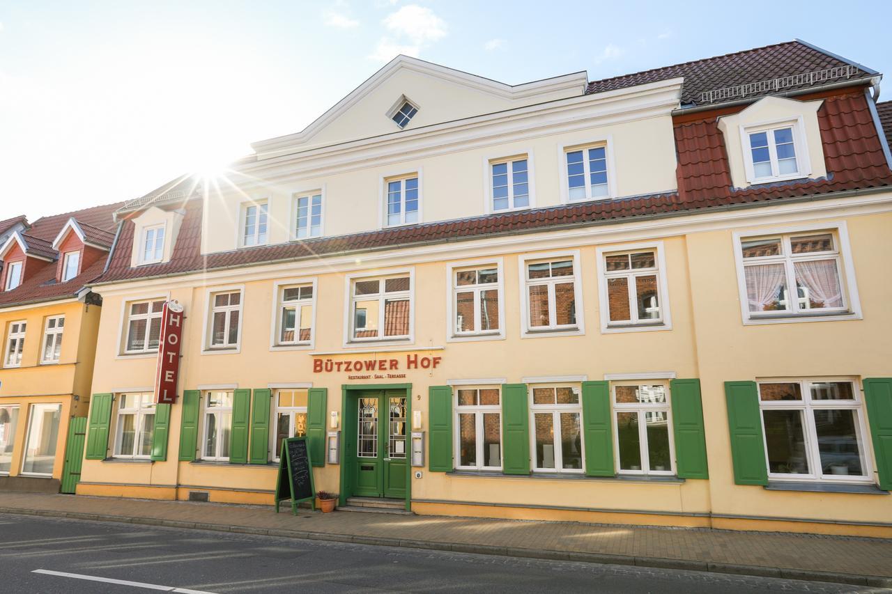 Hotel Buetzower Hof Exterior foto
